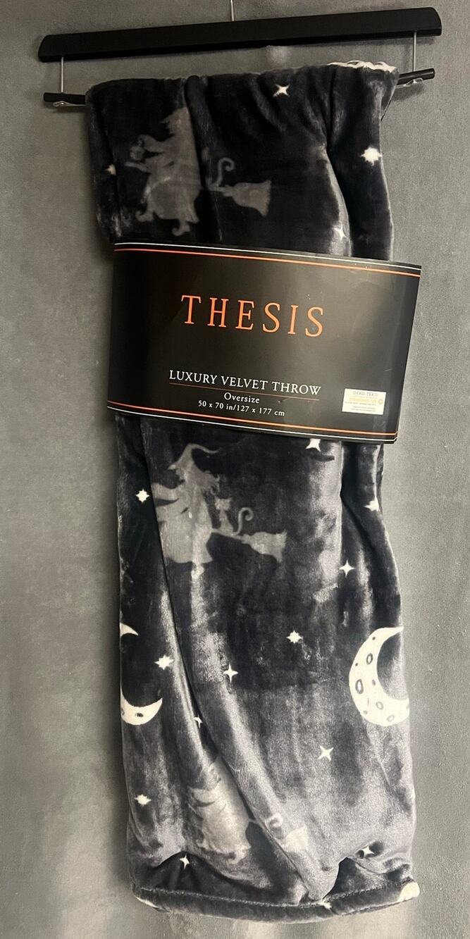 THESIS LUXURY VELVET Halloween THROW Oversize 50 x 70 in/127 × 177 cm